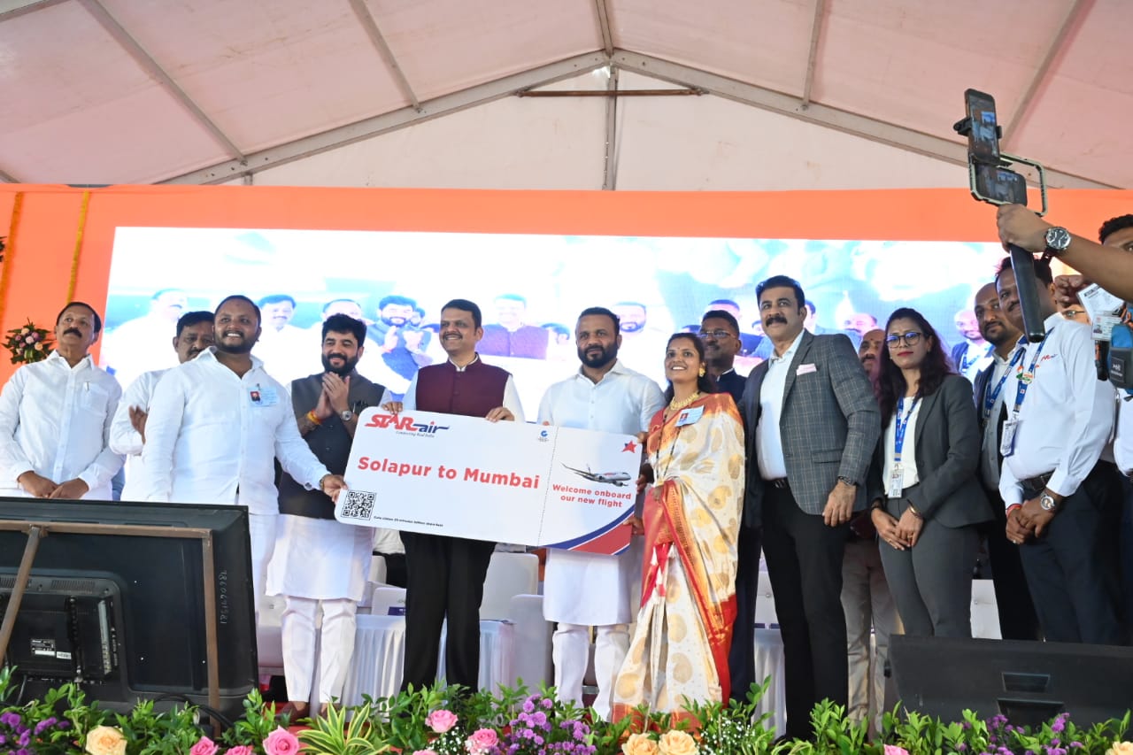 The inaugural Solapur–Mumbai flight under the 